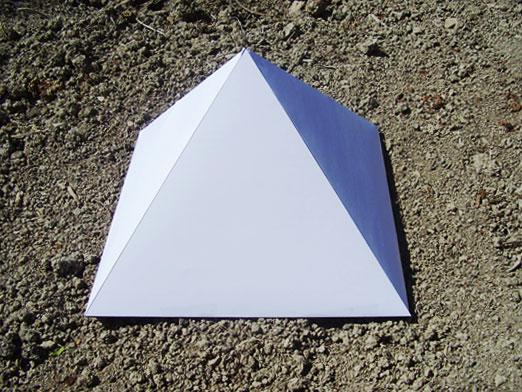 Jak znaleźć objętość piramidy?