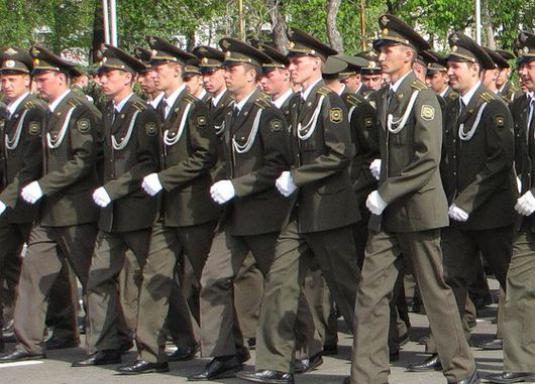 Jak wejść do szkoły wojskowej?