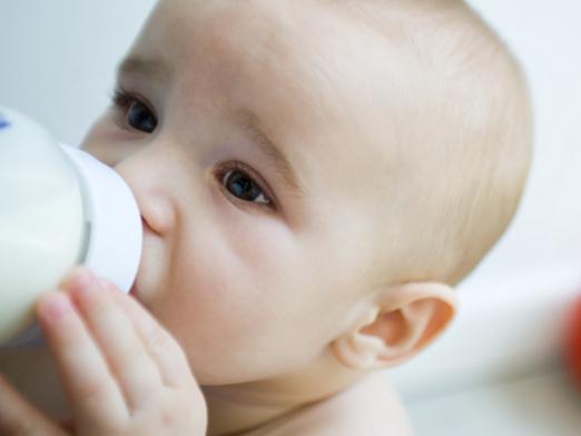 Ile dziecko powinno spożywać mleko?